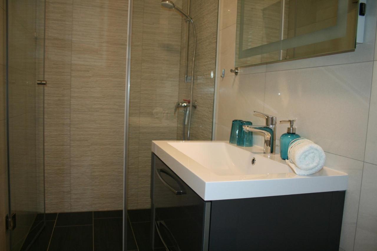 White Anchor Apartment Vodice Exterior foto