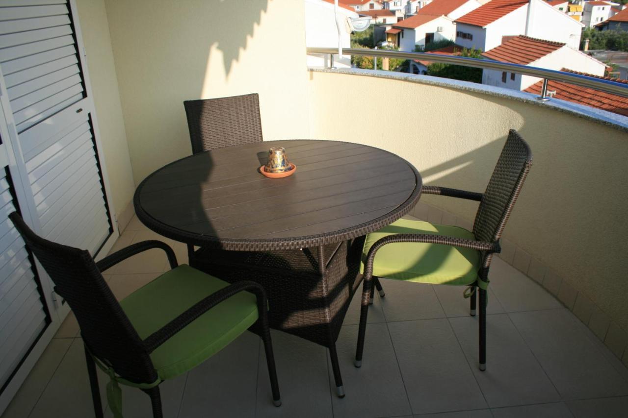 White Anchor Apartment Vodice Exterior foto