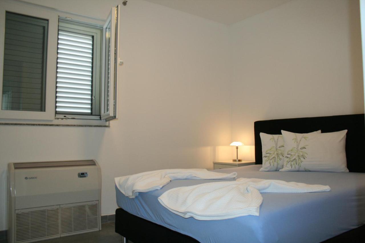 White Anchor Apartment Vodice Exterior foto