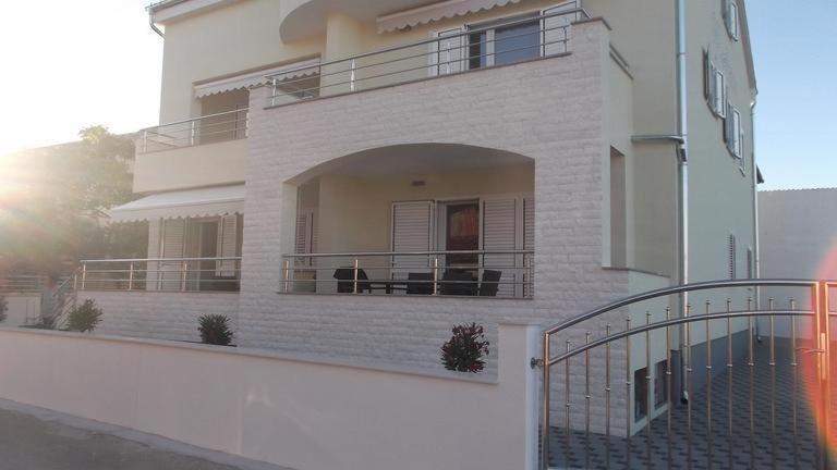 White Anchor Apartment Vodice Exterior foto